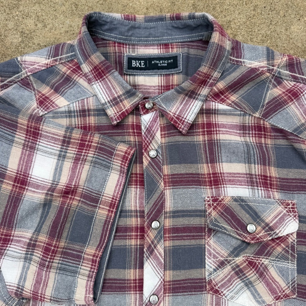 BKE | Short Sleeve Plaid Western Snap Shirt Burgundy Grey Mens XL Athletic Fit